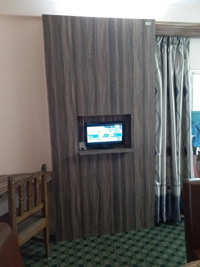 Hotel Marigold Pokhara Kültér fotó